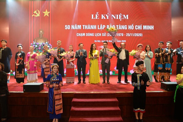 Kỷ niệm 50 năm thành lập Bảo tàng Hồ Chí Minh - Anh 4