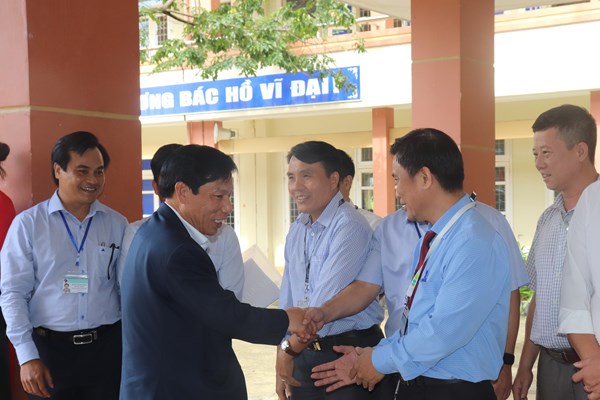 Bộ trưởng Nguyễn Ngọc Thiện thăm và làm việc các trường, trung tâm đào tạo thuộc Bộ VHTTDL tại Đà Nẵng - Anh 1