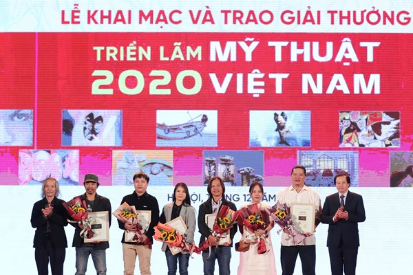 Triển lãm Mỹ thuật Việt Nam 2020:  Hiện diện chưa đủ những tên tuổi... - Anh 2