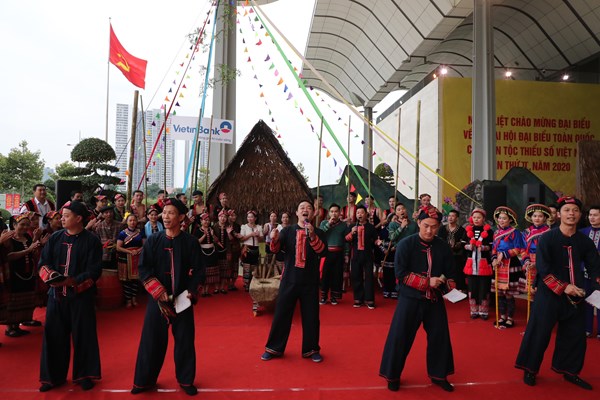 Khai mạc trọng thể Đại hội Đại biểu toàn quốc các DTTS Việt Nam lần thứ II năm 2020 - Anh 17