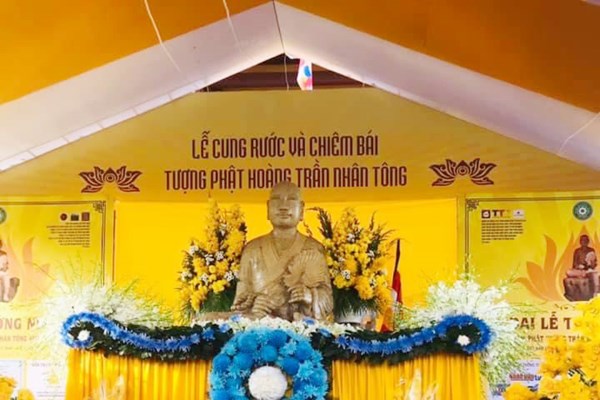 Uy nghiêm lễ chiêm bái tôn tượng Phật hoàng Trần Nhân Tông - Anh 2