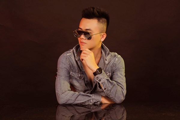 Chàng DJ Nha Trang chọn nghệ danh để tri ân... bún Việt - Anh 3