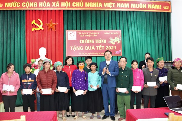 Báo Văn Hóa tặng quà Tết đồng bào nghèo huyện Bắc Mê, tỉnh Hà Giang - Anh 15
