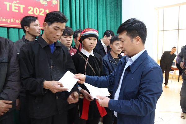 Báo Văn Hóa tặng quà Tết đồng bào nghèo huyện Bắc Mê, tỉnh Hà Giang - Anh 13