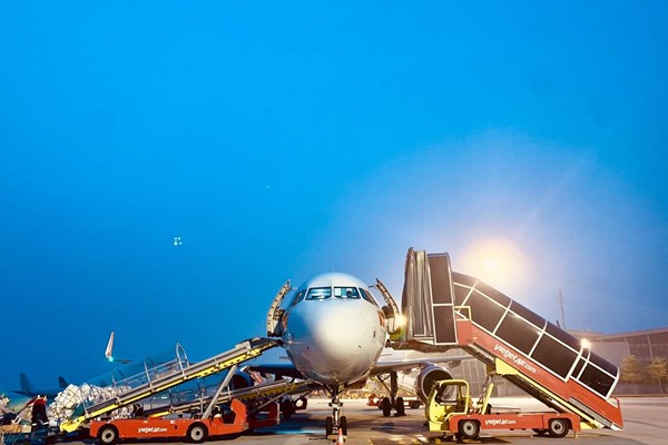 Vietjet là hãng hàng không vận chuyển hàng hoá tốt nhất năm 2020 - Anh 1