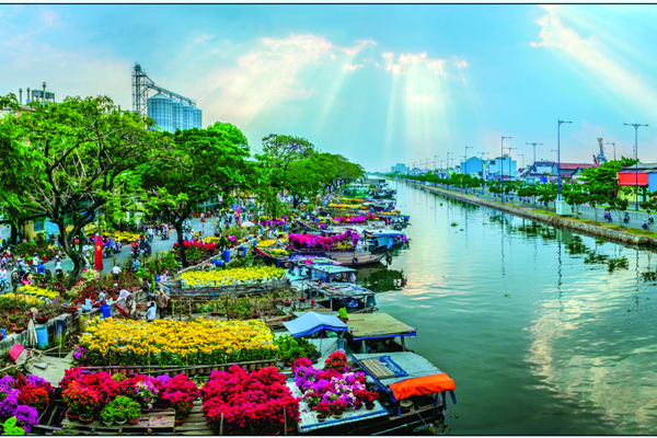 Chợ hoa Xuân “Trên bến dưới thuyền” đến hẹn lại lên - Anh 2