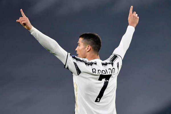 Cristiano Ronaldo tuổi 36: “Cỗ máy săn bàn” vượt thời gian - Anh 2