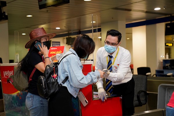 Quy định khai báo y tế bắt buộc tại website https://tokhaiyte.vn trước chuyến bay - Anh 2