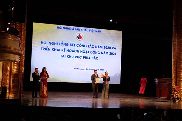 Hội Nghệ sĩ Sân khấu Việt Nam: Trao 33 giải thưởng cho nghệ sĩ, tác phẩm xuất sắc năm 2020 - Anh 1