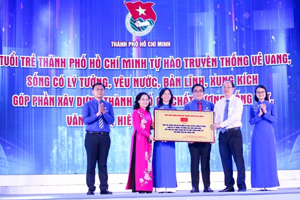 TP.HCM tổ chức Lễ kỷ niệm 90 năm Ngày thành lập Đoàn TNCS Hồ Chí Minh - Anh 1