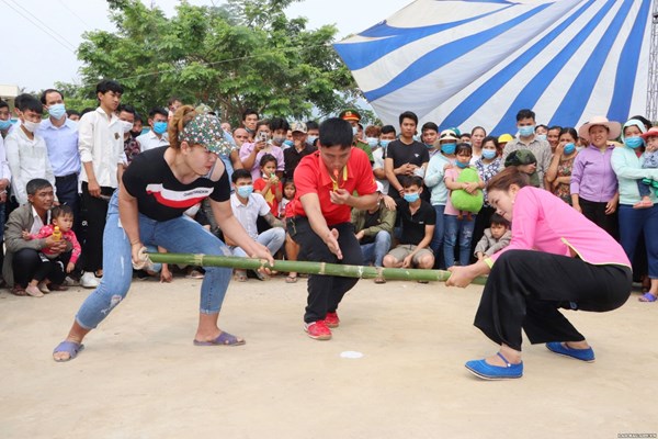 Độc đáo lễ hội Nàng Han của đồng bào dân tộc Thái ở Phong Thổ - Anh 3