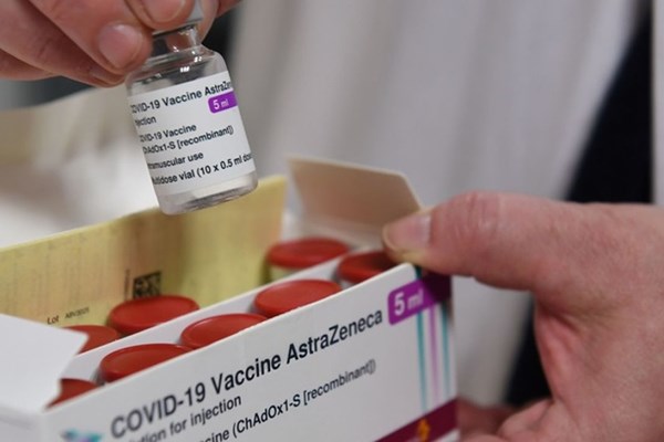 EU tìm sự đồng thuận trong chiến dịch Vắcxin - Anh 1