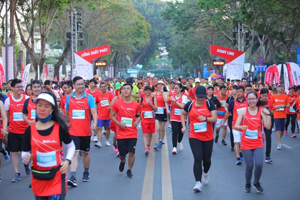Hơn 13.000 người tham dự Giải Marathon quốc tế TP.HCM 2021 - Anh 2