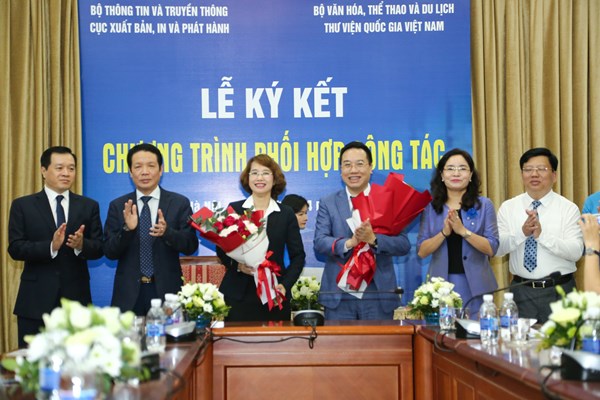 Lễ ký kết Chương trình phối hợp công tác giữa Thư viện Quốc gia Việt Nam và Cục Xuất bản, In và Phát hành - Anh 1