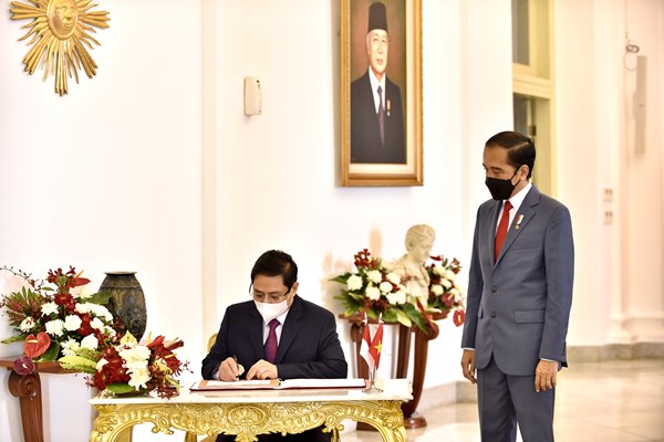 Thủ tướng Phạm Minh Chính kết thúc chuyến công tác tham dự Hội nghị các nhà Lãnh đạo ASEAN - Anh 6