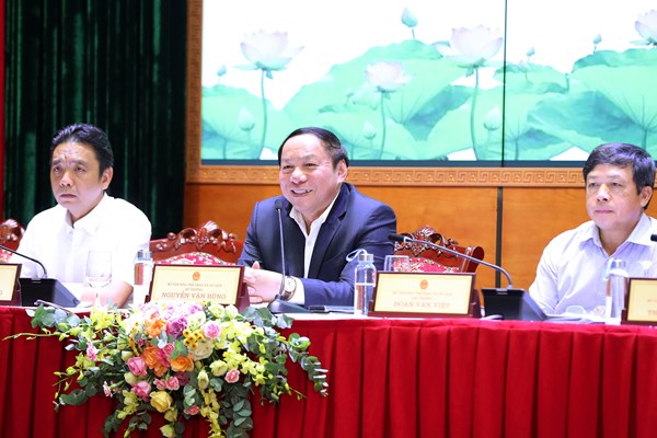 Triển khai nhiệm vụ của Bộ VHTTDL, Bộ trưởng Nguyễn Văn Hùng: Quyết liệt hành động, khát vọng cống hiến - Anh 2