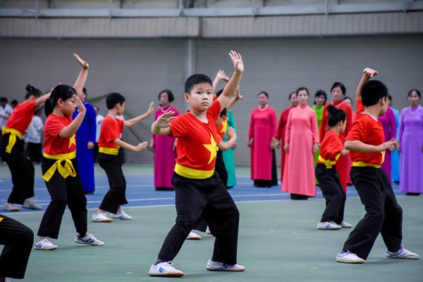 Mục tiêu 39% dân số tập luyện TDTT thường xuyên vào năm 2026: Quyết liệt hành động vì “dân cường thì quốc thịnh” - Anh 1