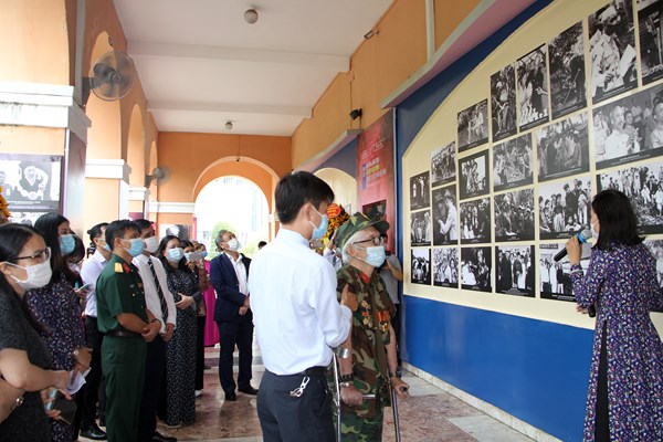 Khai mạc triển lãm “Hình ảnh và hình tượng Chủ tịch Hồ Chí Minh trong các tác phẩm điện ảnh” - Anh 5