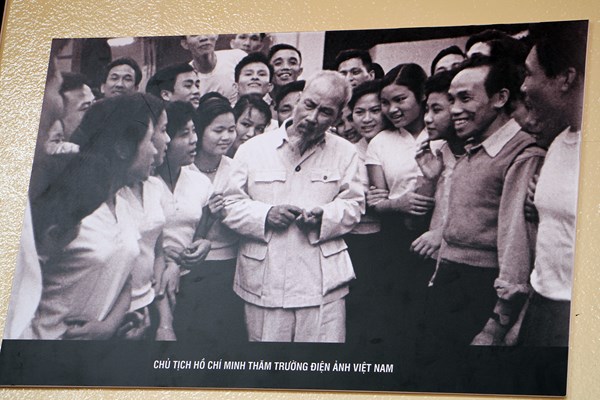 Khai mạc triển lãm “Hình ảnh và hình tượng Chủ tịch Hồ Chí Minh trong các tác phẩm điện ảnh” - Anh 4