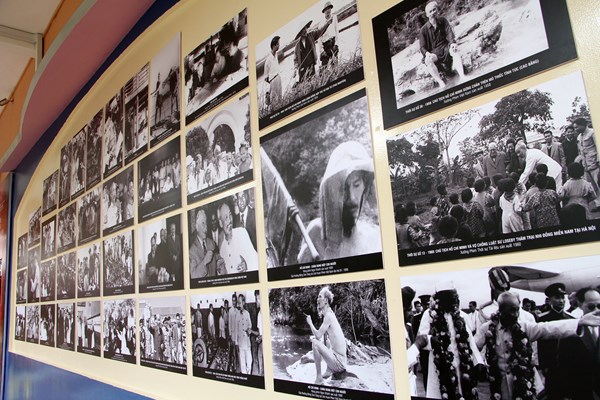 Khai mạc triển lãm “Hình ảnh và hình tượng Chủ tịch Hồ Chí Minh trong các tác phẩm điện ảnh” - Anh 2