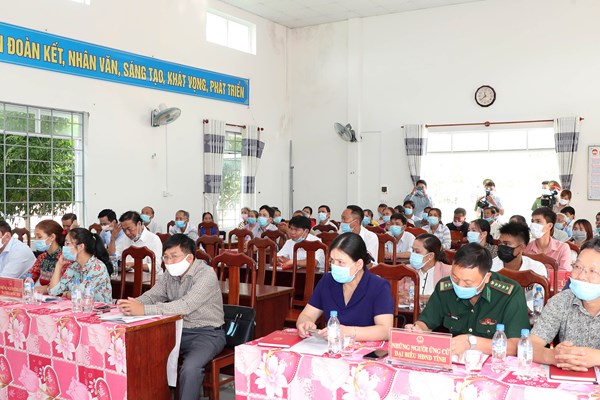 Bộ trưởng Bộ VHTTDL Nguyễn Văn Hùng tiếp xúc cử tri huyện Sa Thầy (Kon Tum) - Anh 4
