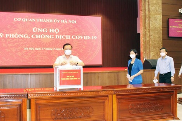 Tăng 13 ca, Hà Nội kiến nghị phụ cấp thêm cho lực lượng chống dịch từ ngân sách TP - Anh 1