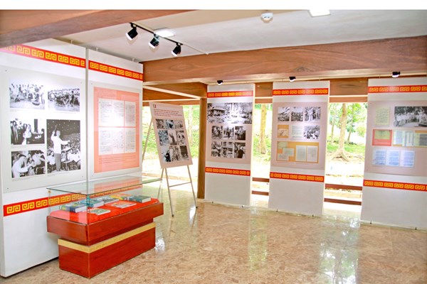 Khu di tích lịch sử ATK Định Hóa triển lãm ảnh 
