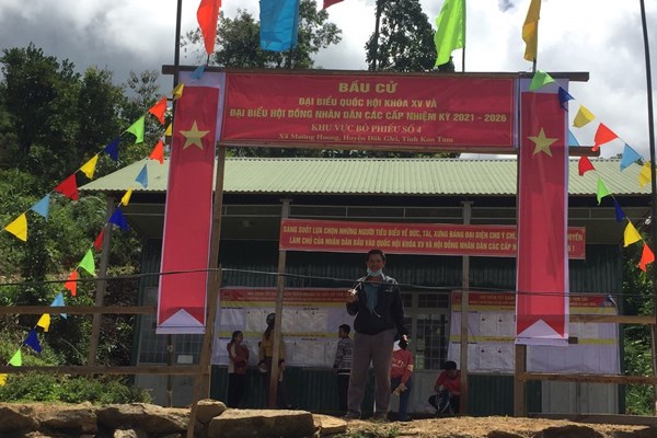 Các địa phương ở Kon Tum sẵn sàng cho bầu cử sớm - Anh 1