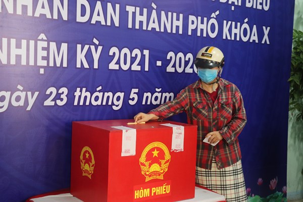 Gần 750.000 cử tri Đà Nẵng đi bầu cử - Anh 1