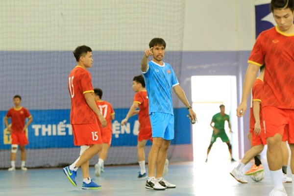 “Sự đồng đều giữa các tổ đấu là bước ngoặt giúp tuyển Futsal chiến thắng” - Anh 1