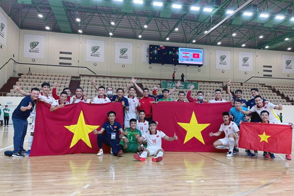 “Sự đồng đều giữa các tổ đấu là bước ngoặt giúp tuyển Futsal chiến thắng” - Anh 2