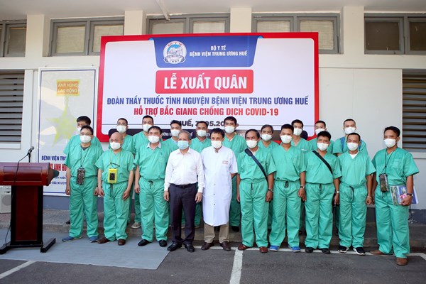 18 y, bác sĩ Bệnh viện Trung ương Huế hỗ trợ Bắc Giang chống dịch - Anh 1