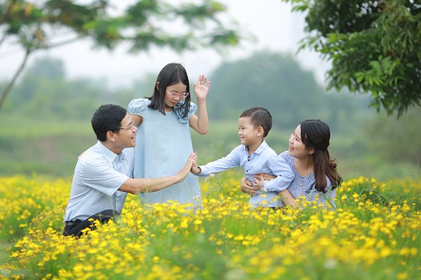 “Định vị” rõ nhiệm vụ của công tác quản lý nhà nước về gia đình, Bộ trưởng Nguyễn Văn Hùng: Tạo sự đột phá trong khát vọng xây dựng gia đình hạnh phúc - Anh 3