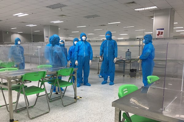 Bắc Ninh:  7 trường hợp dương tính với SARS-CoV-2 sau khi doanh nghiệp đi vào sản xuất là ủ bệnh từ trước - Anh 1
