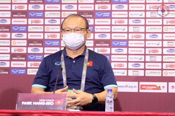 HLV Park Hang-seo: “Tuyển Việt Nam tập trung cao nhất cả về tinh thần lẫn thể lực cho trận gặp Malaysia” - Anh 1