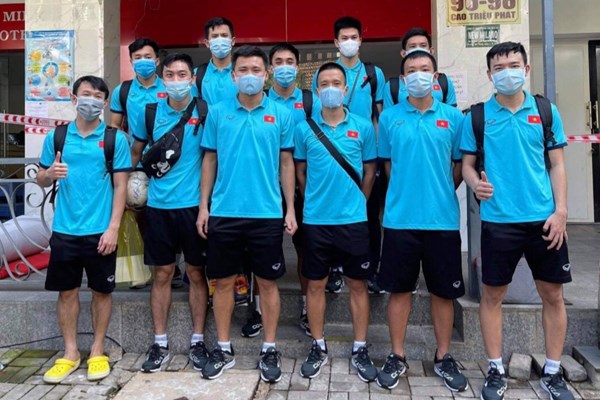 Tuyển Futsal Việt Nam hoàn thành thời gian cách ly 21 ngày - Anh 1