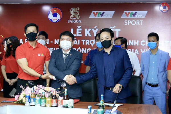 Đội tuyển bóng đá quốc gia Việt Nam có nhà tài trợ mới - Anh 1