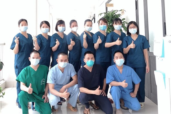 Đoàn y bác sĩ Bệnh viện T.Ư Huế và Bệnh viện C Đà Nẵng hoàn thành nhiệm vụ hỗ trợ Bắc Giang chống dịch - Anh 1