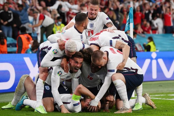 Tuyển Anh lần đầu tiên lọt vào trận chung kết EURO - Anh 2