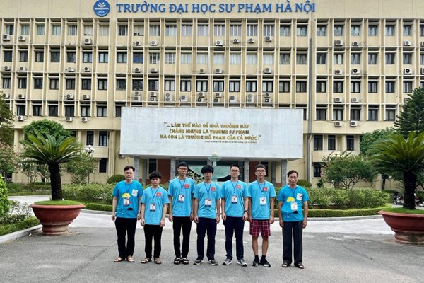5/5 học sinh Việt Nam giành Huy chương tại Olympic Vật lý 2021 - Anh 1
