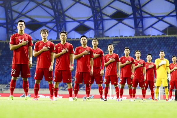 HLV Park Hang-seo đề xuất tập trung 31 cầu thủ chuẩn bị cho vòng loại World Cup - Anh 1