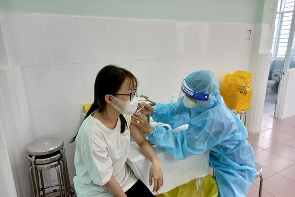 Hơn 6.000 nhân lực y tế chi viện chống dịch đã có mặt tại TP.HCM - Anh 2