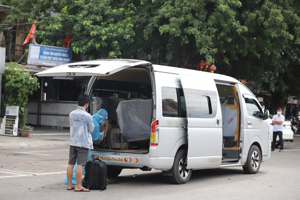 Thừa Thiên Huế tạm dừng chương trình đón công dân từ TP.Hồ Chí Minh - Anh 2