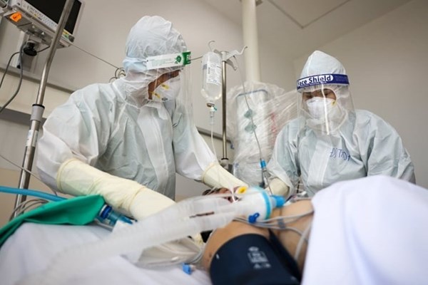 Hà Nội thành lập cơ sở thu dung, điều trị cho 3.000 bệnh nhân Covid-19 nhẹ - Anh 1