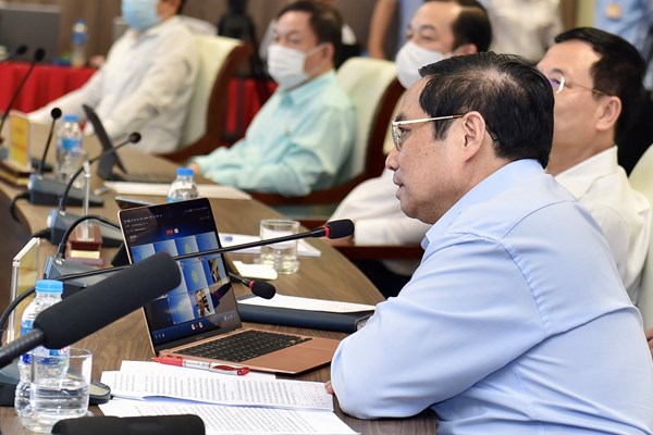 Thủ tướng Phạm Minh Chính dự lễ công bố kết nối Nền tảng hỗ trợ tư vấn khám, chữa bệnh từ xa - Anh 4