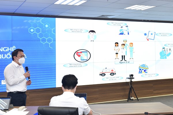 Thủ tướng Phạm Minh Chính dự lễ công bố kết nối Nền tảng hỗ trợ tư vấn khám, chữa bệnh từ xa - Anh 3