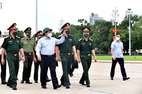 Thủ tướng Phạm Minh Chính kiểm tra công tác tu bổ Lăng Chủ tịch Hồ Chí Minh - Anh 2