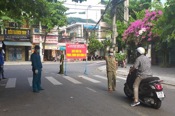 Đà Nẵng: Toàn thành phố đồng loạt ra quân phòng chống dịch - Anh 1
