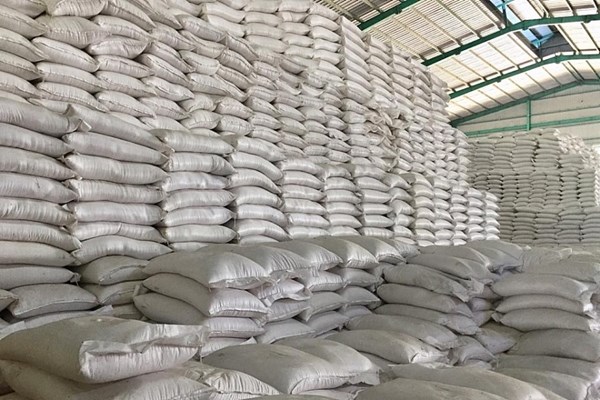 Kiên Giang: Đề nghị hỗ trợ gạo cho gần 152.000 người gặp khó khăn do Covid-19 - Anh 1