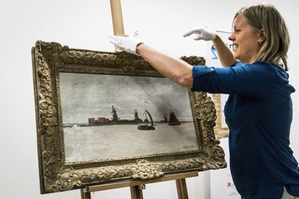 Trộm bất thành bức tranh trị giá gần 1,4 triệu đô của Monet - Anh 1